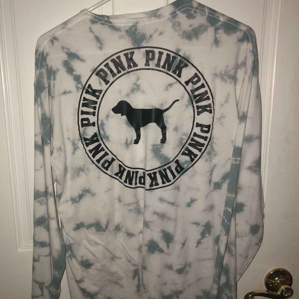 Long sleeve tye dye tee! So cute and comfortable